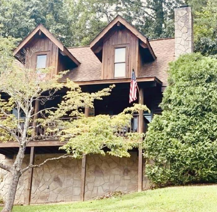 Rustic Black Bear Cabin Pigeon Forge Exterior photo